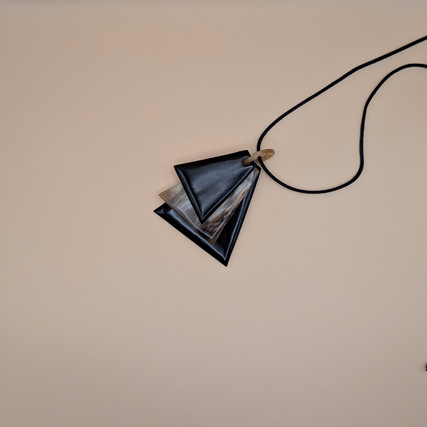Collier Maya